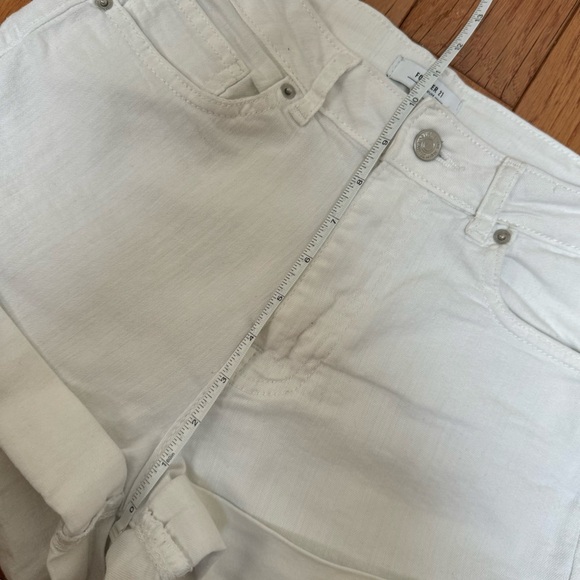 Forever21 Premium White Jean Cuffed Shorts Size 27 - Picture 5 of 6